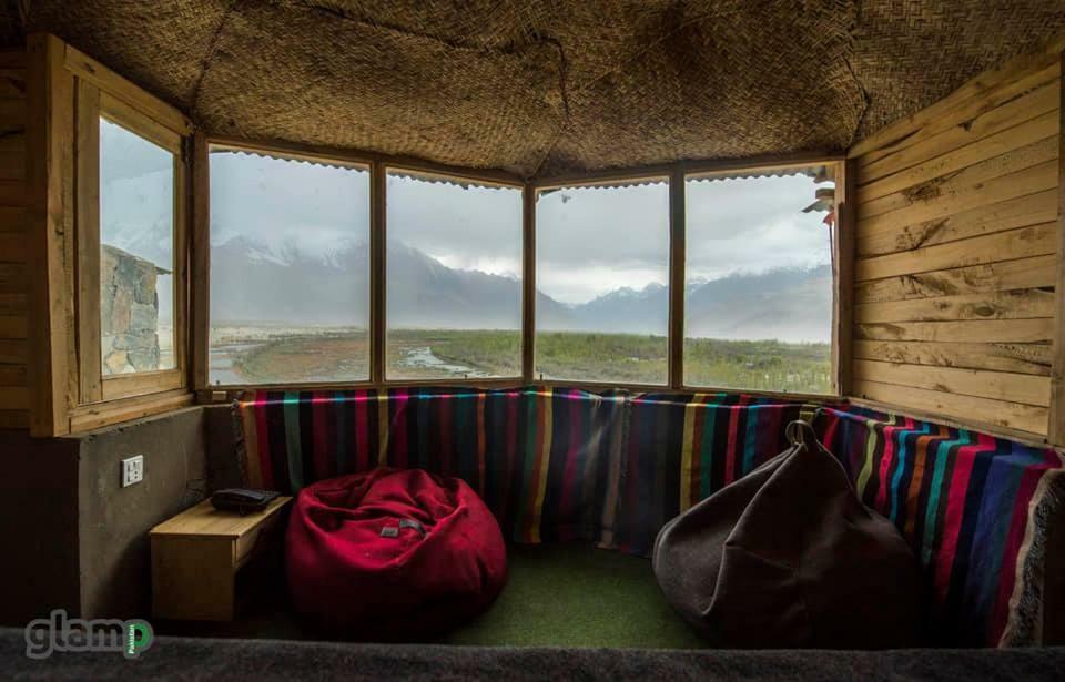 Отель Glamp Pakistan Katpana Скарду Экстерьер фото